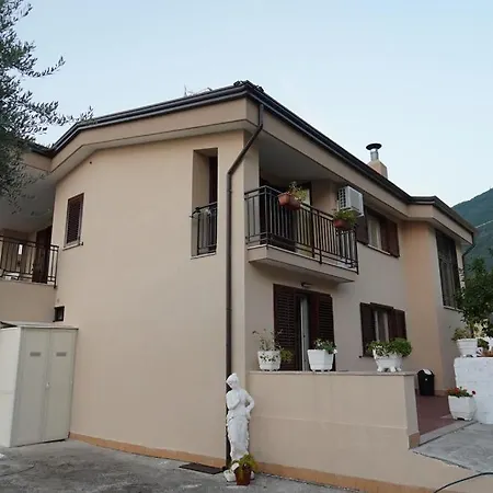 Casa Consiglia Apartment